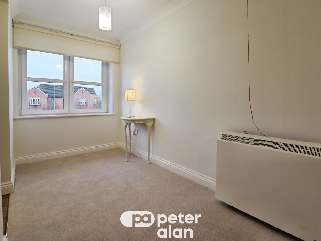 1 bed flat for saleLatteys Close, Cardiff CF14 photo 4