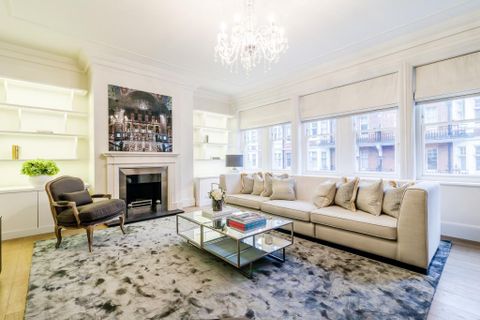 Duke Street, Mayfair W1K