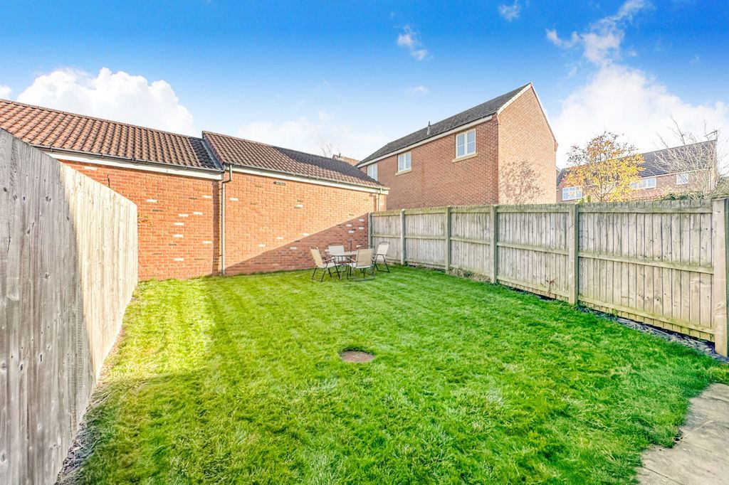 Additional image 19 of 3 bed semi-detached house for saleClipson Crest, Barton-Upon-Humber DN18