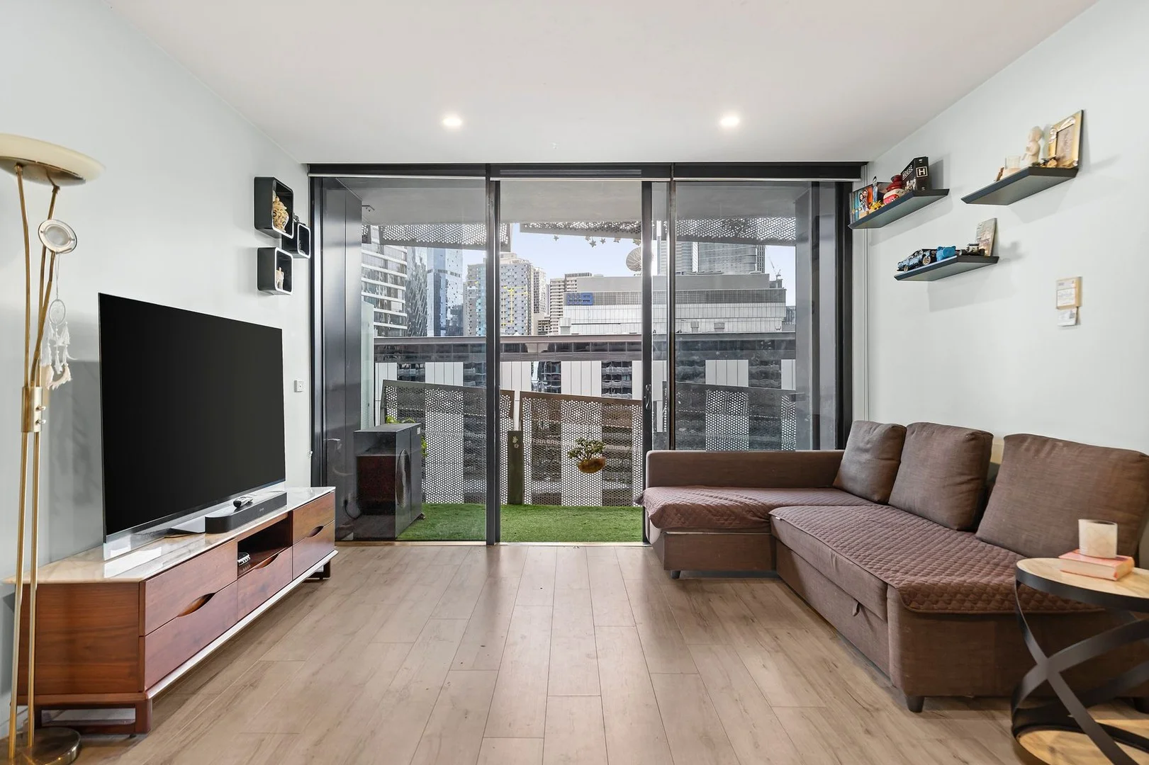 1305/8 Waterview Walk, Docklands VIC 3008