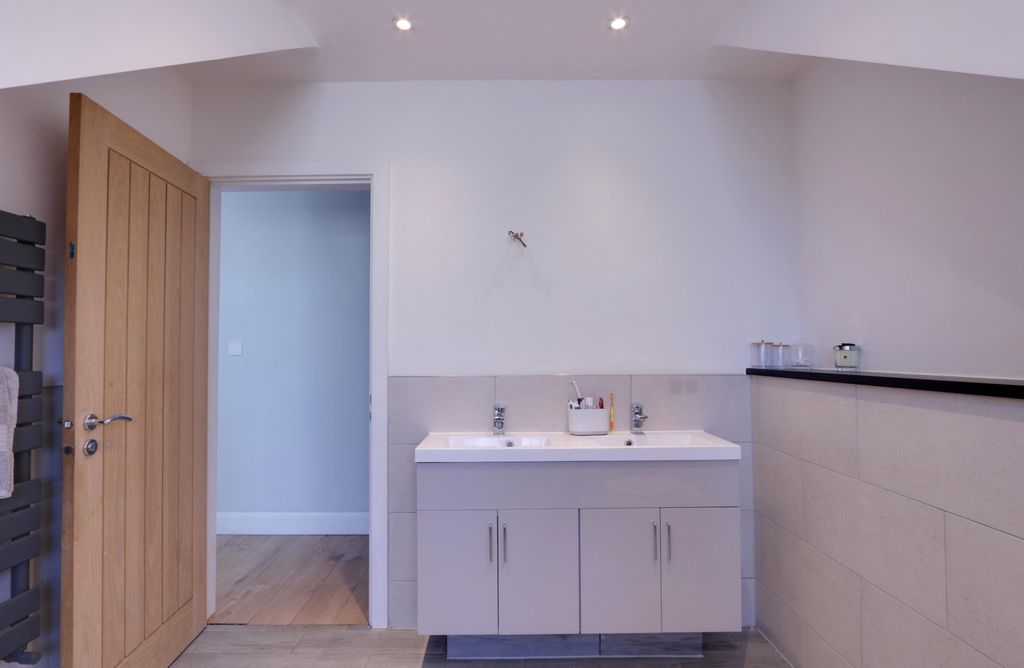 Additional image 26 of 5 bed detached house for sale6 Heathfield, Benfleet SS7