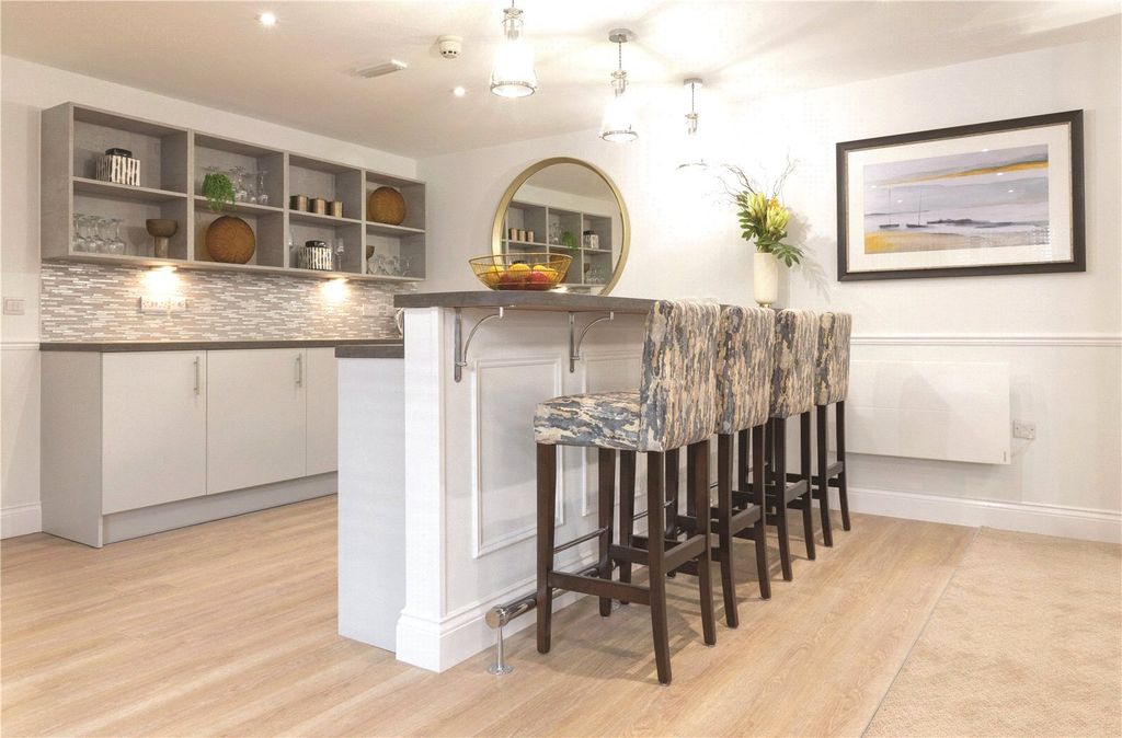 Additional image 7 of 2 bed flat for saleTwo Bed Apartment, Barum Lodge, North Walk, Barnstaple, Devon EX31