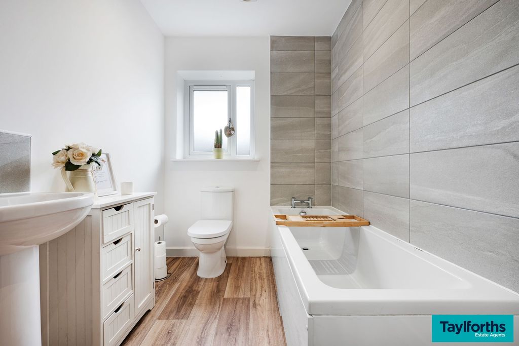 Additional image 15 of 5 bed detached house for saleLane Ends Close, Barnoldswick BB18