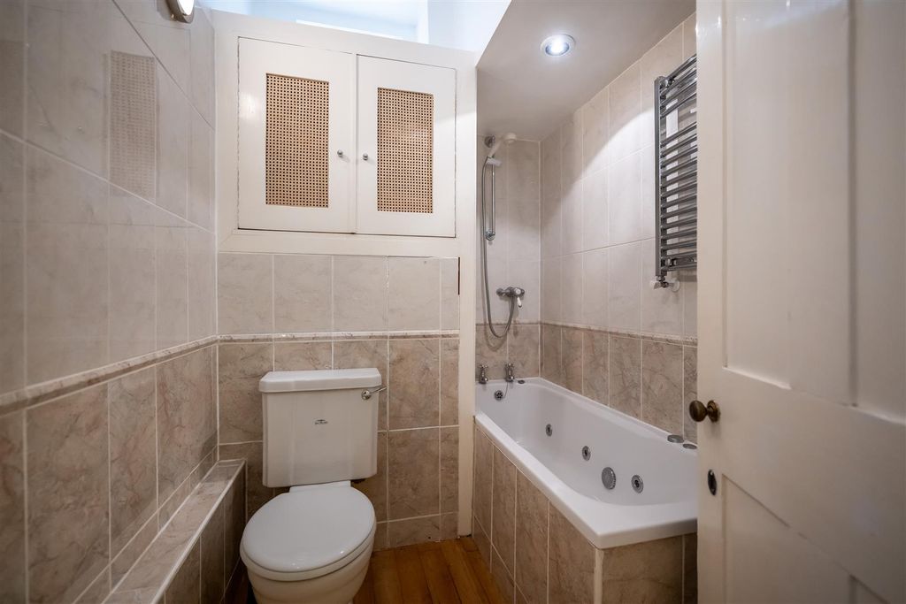 Additional image 19 of 8 bed semi-detached house for saleThe Crescent, Bedford MK40