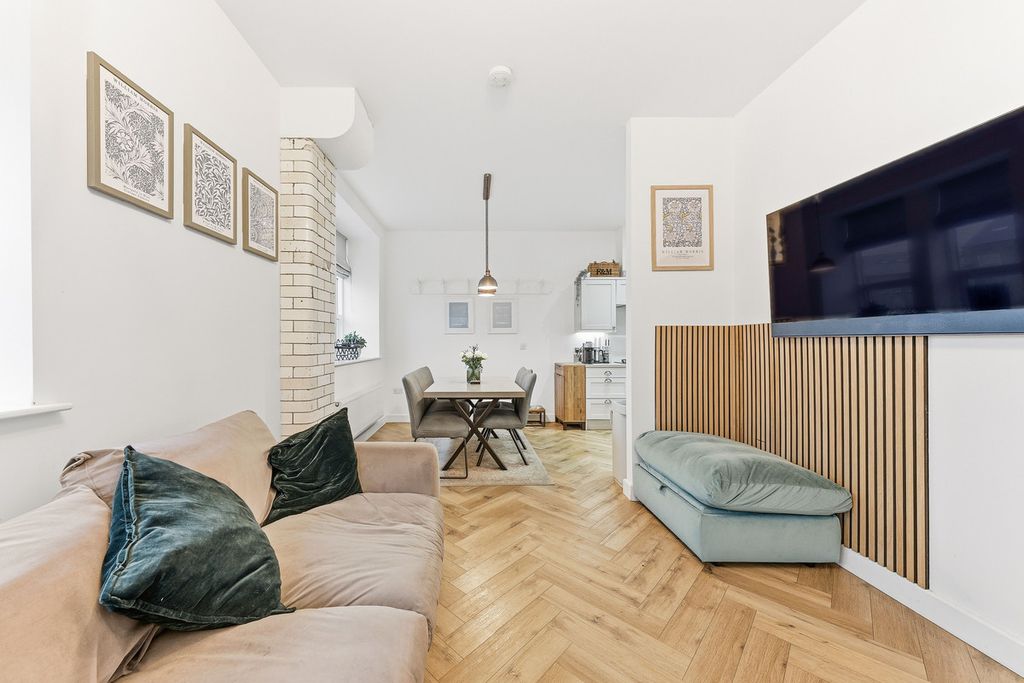 Additional image 3 of 2 bed end terrace house for saleBobbin Row, Leeds LS12