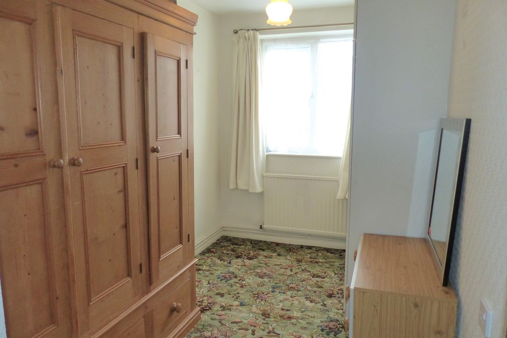 Additional image 5 of 2 bed flat for saleHenmore Place, Ashbourne DE6