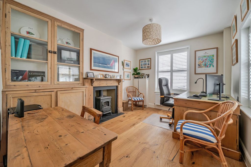 Additional image 11 of 4 bed detached house for saleHigh Street, Emsworth PO10