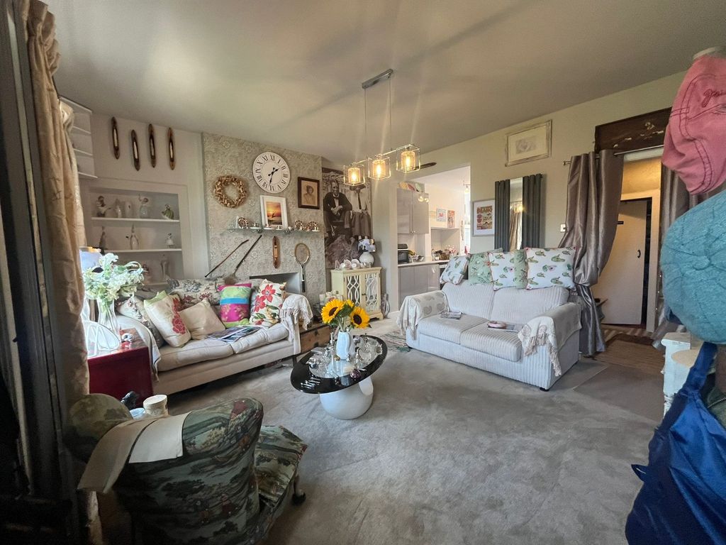 Additional image 4 of 3 bed end terrace house for saleWellhouse Square, Barnoldswick, Lancashire BB18