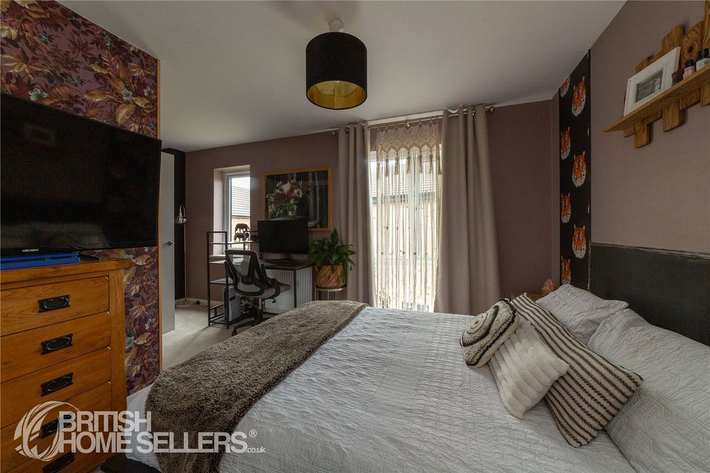Additional image 16 of 4 bed end terrace house for saleWoodyard Avenue, Chesterfield, Derbyshire S41