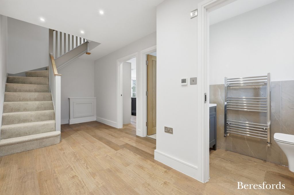 Additional image 3 of 5 bed semi-detached house for saleChapel Street, Billericay CM12