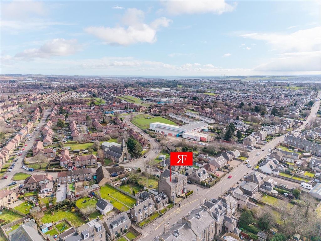 Additional image 15 of 3 bed flat for saleStrathmartine Road, Dundee DD3