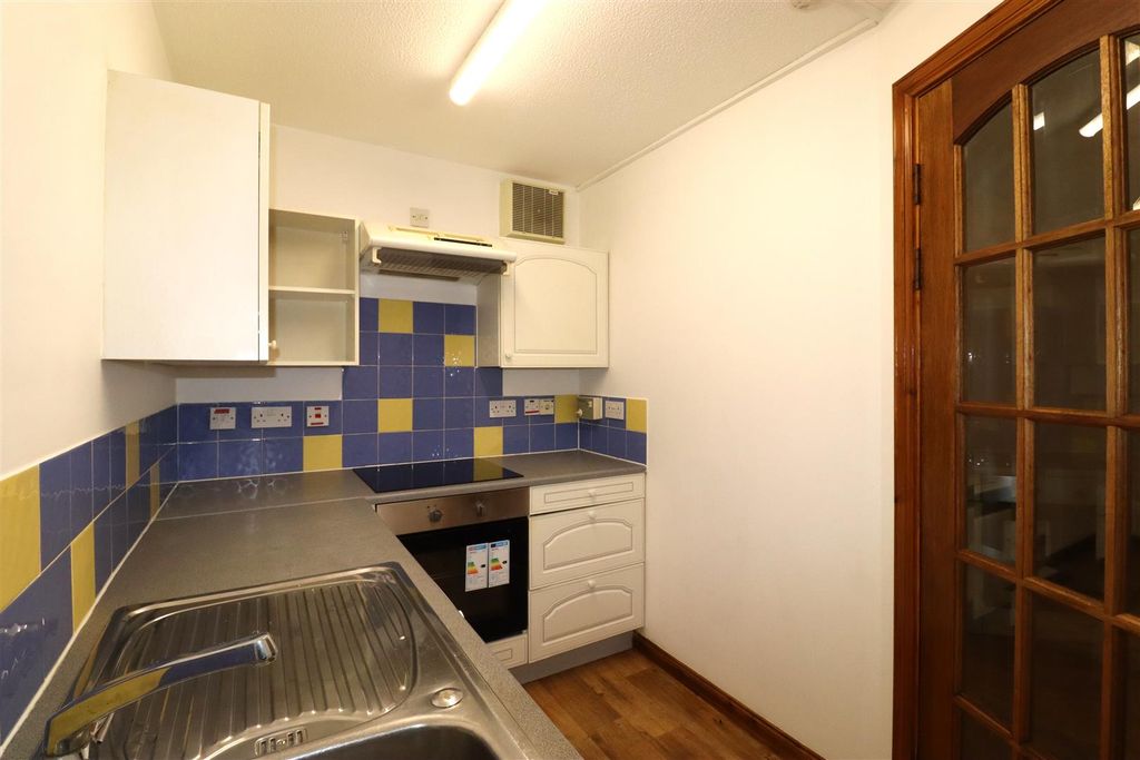 Additional image 7 of 1 bed flat for sale124 Murray Terrace, Smithton, Inverness IV2