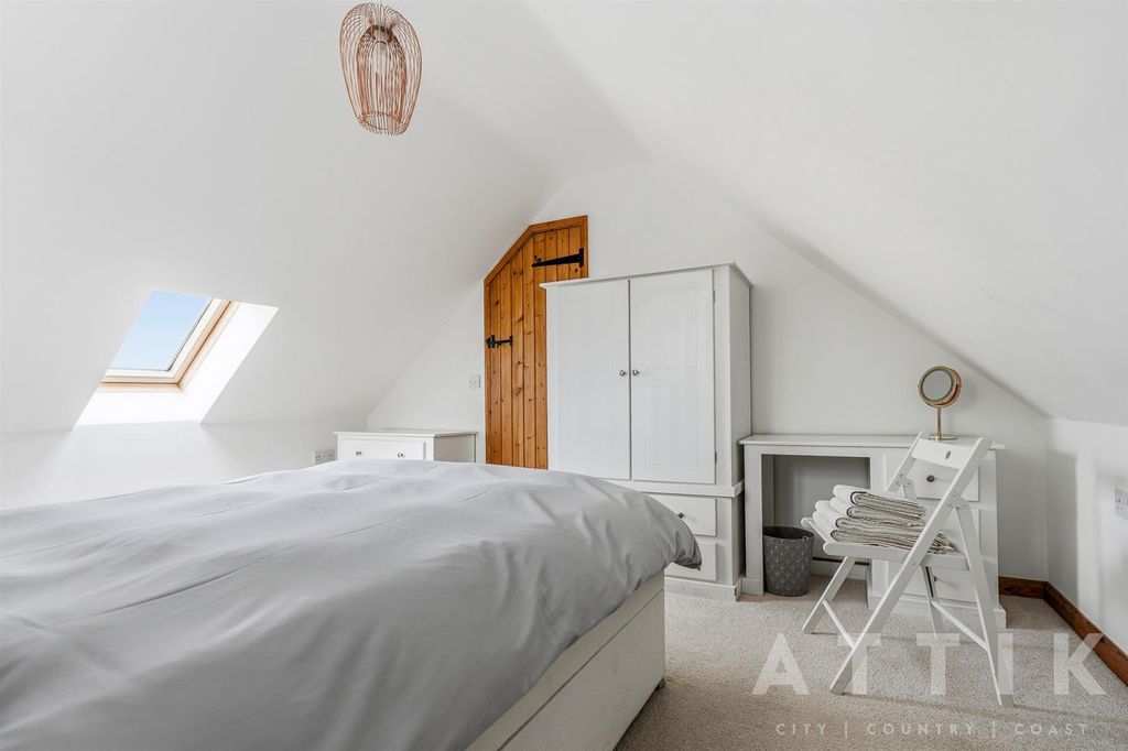 Additional image 75 of 5 bed equestrian for saleBarnaby Green, Wangford, Beccles NR34