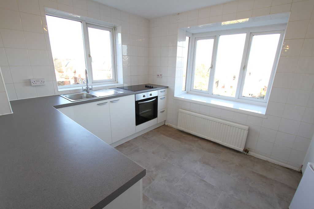 Additional image 5 of 2 bed flat for saleOld Parr Close, Banbury OX16
