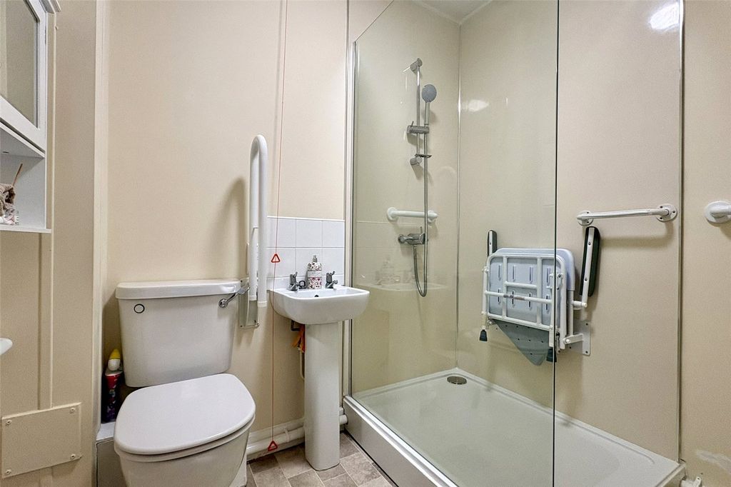 Additional image 8 of 1 bed flat for saleSpringwood Gardens, Belper, Derbyshire DE56