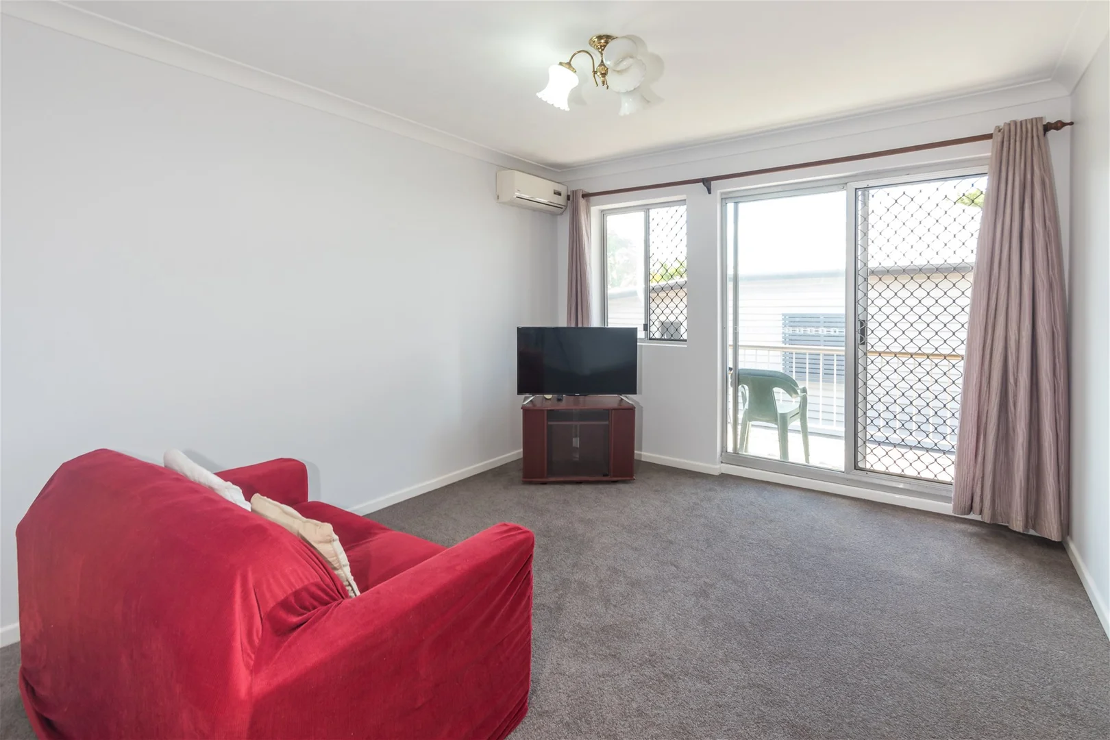 Additional image 3 of 1/88 Victoria Terrace, Greenslopes QLD 4120