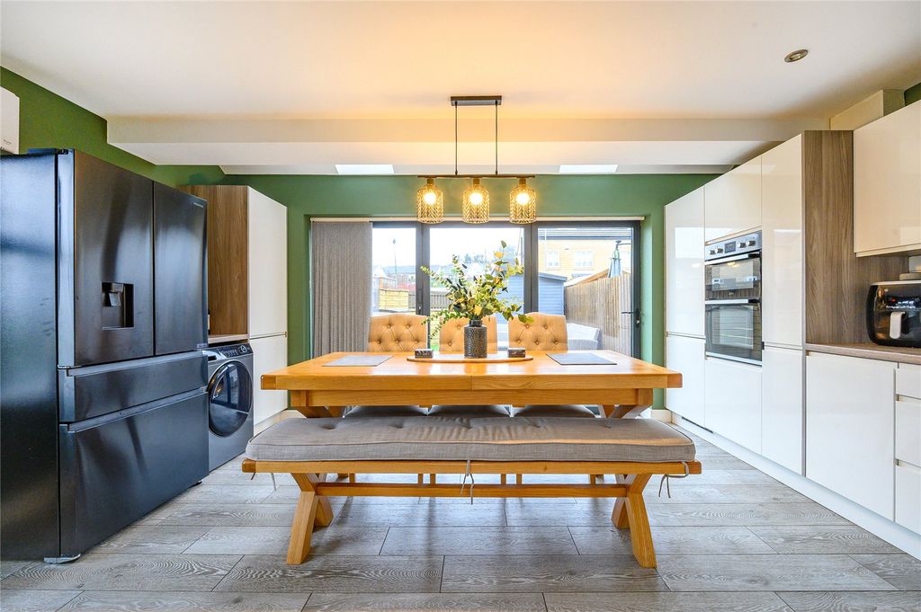 Additional image 17 of 3 bed semi-detached house for saleOakwell Croft, Batley, West Yorkshire WF17