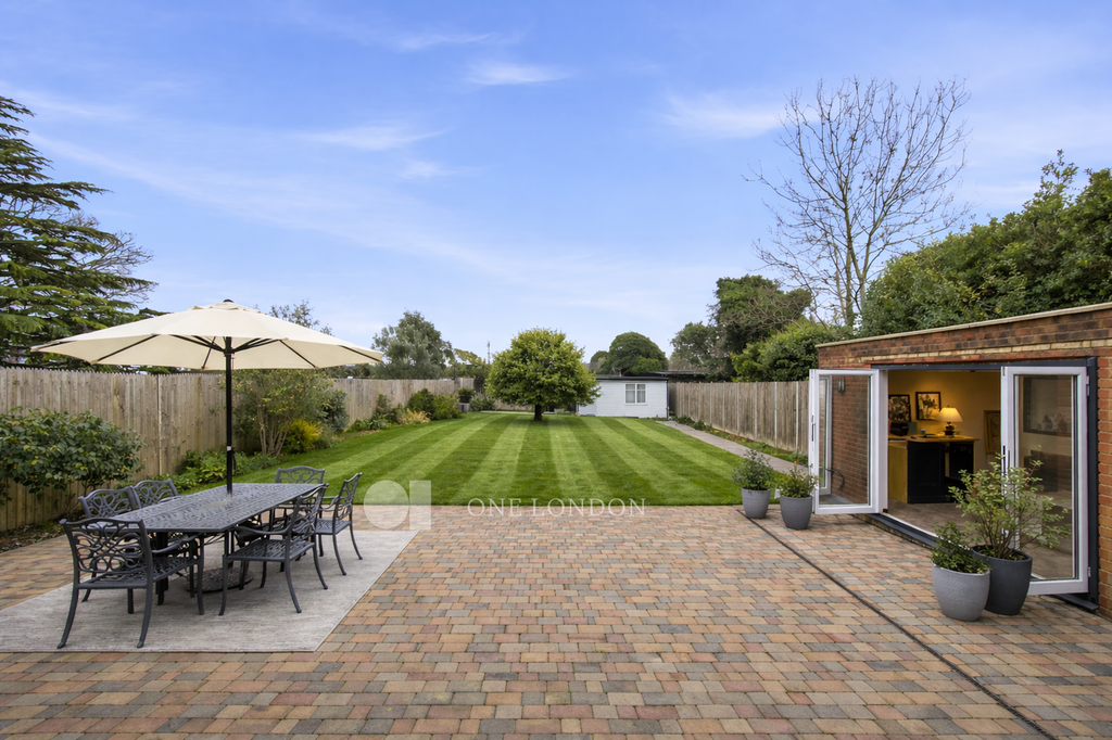 Additional image 8 of 7 bed country house for saleBean Road, Bexleyheath DA6