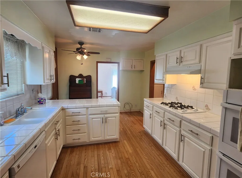 Additional image 18 of 9943 Kester Ave, Mission Hills (San Fernando), CA 91345