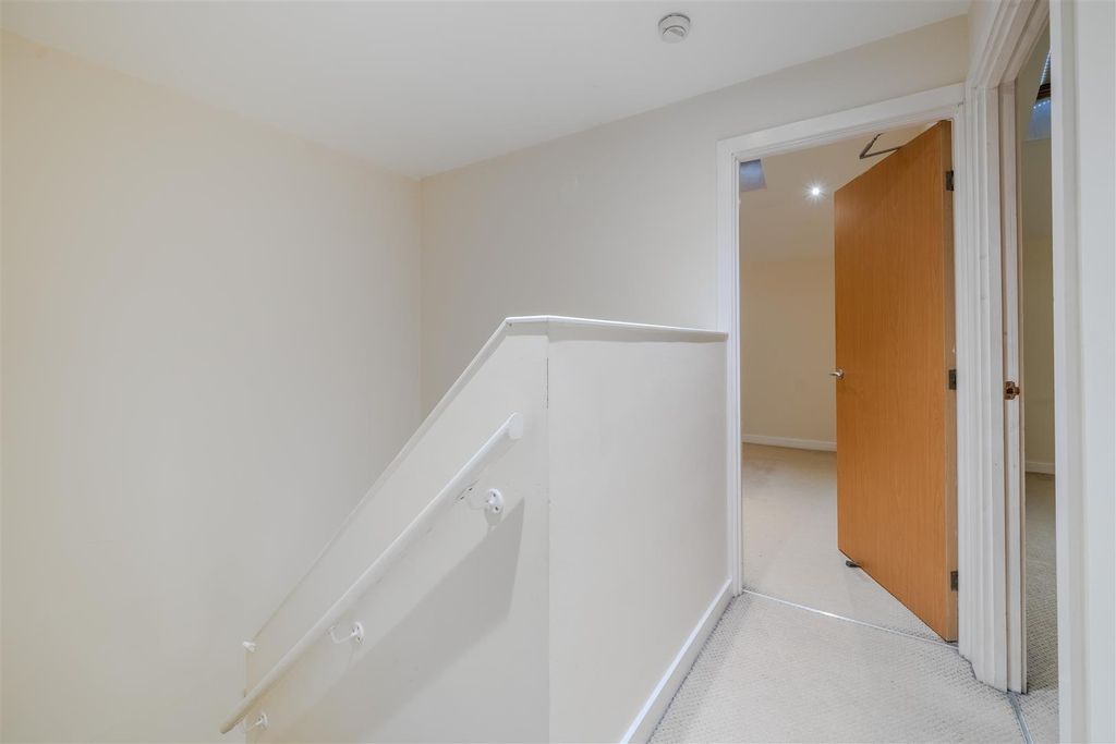 Additional image 12 of 2 bed flat for salePiccadilly Heights, Wain Avenue, Chesterfield S41
