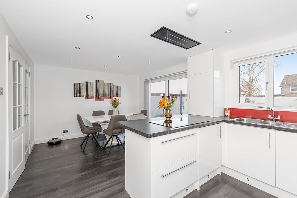 Additional image 5 of 3 bed detached house for sale18 Baberton Mains Wood, Edinburgh EH14