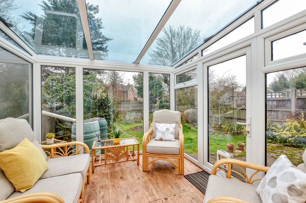 Additional image 8 of 3 bed semi-detached house for saleBroomfield Rise, Abbots Langley WD5