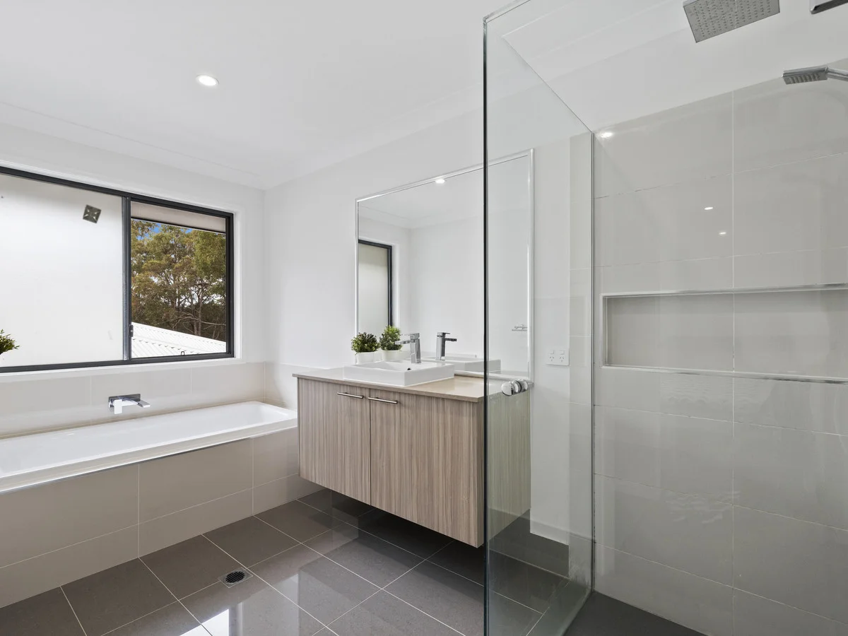 Additional image 7 of 9 Scarlet Place, Mackenzie QLD 4156