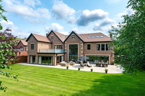 Larkhill Lane, Formby, Merseyside L37