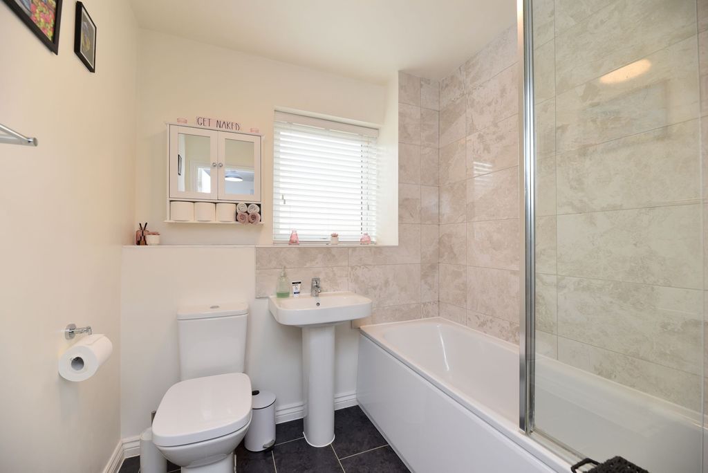 Additional image 15 of 2 bed flat for saleSullivan Court, Biggleswade SG18