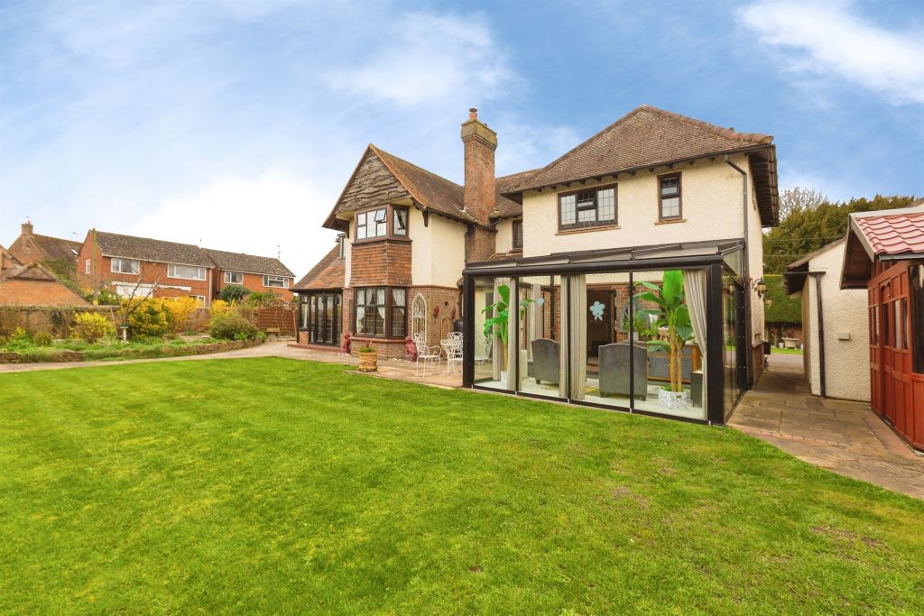 Additional image 28 of 4 bed detached house for saleParsons Lane, Bierton, Aylesbury HP22