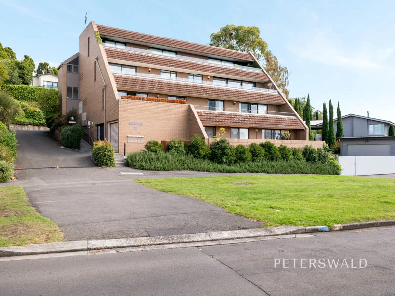 Additional image 3 of 3/46 Marieville Esplanade, Sandy Bay TAS 7005