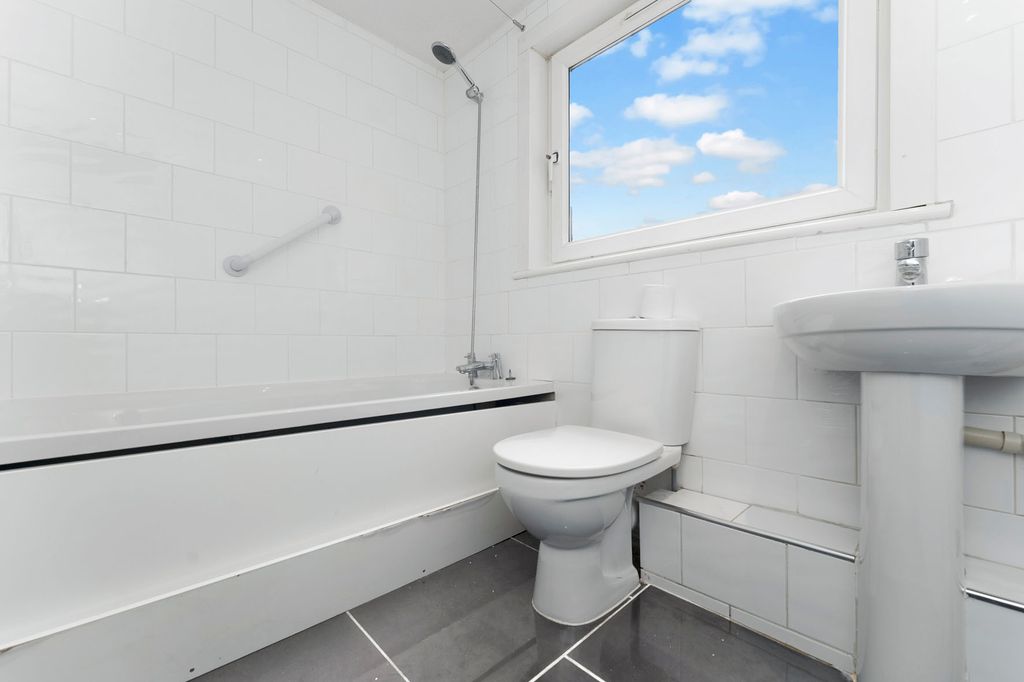 Additional image 8 of 1 bed flat for sale22/5 Southhouse Crescent, Edinburgh EH17