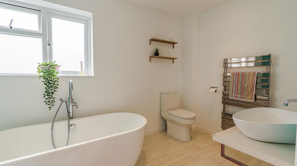 Additional image 6 of 4 bed terraced house for saleMarine Drive, Barry CF62