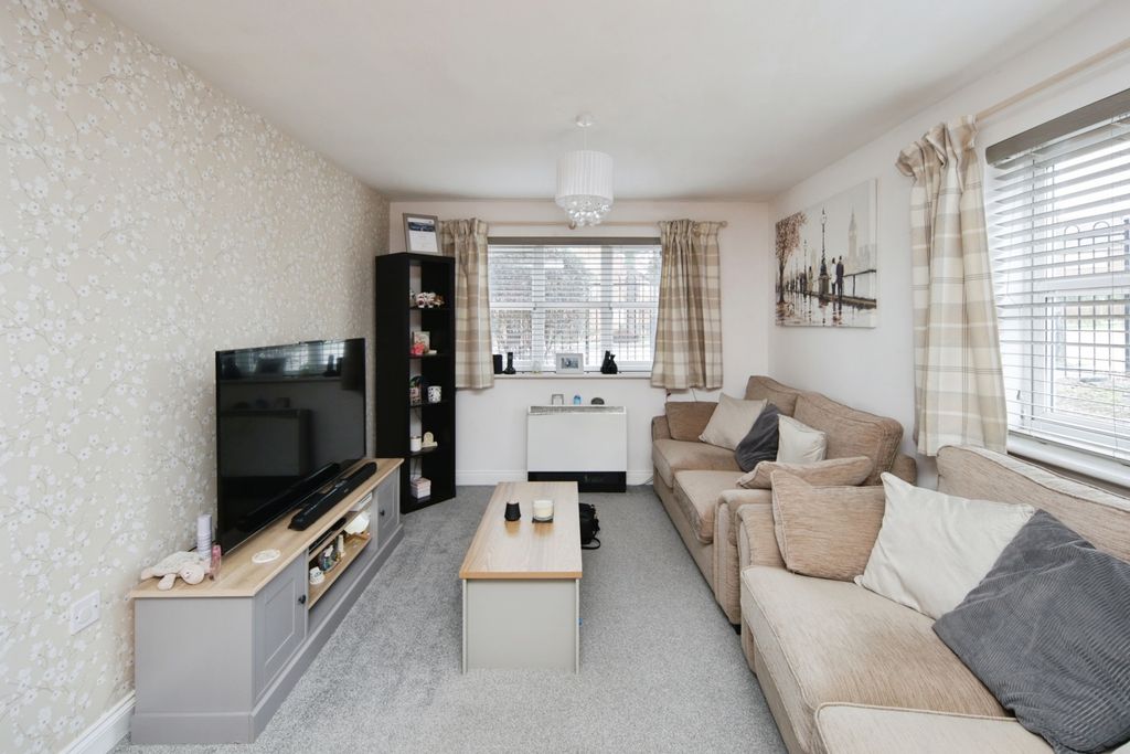 Additional image 4 of 2 bed flat for saleBlack-A-Tree Road, Nuneaton, Warwickshire CV10