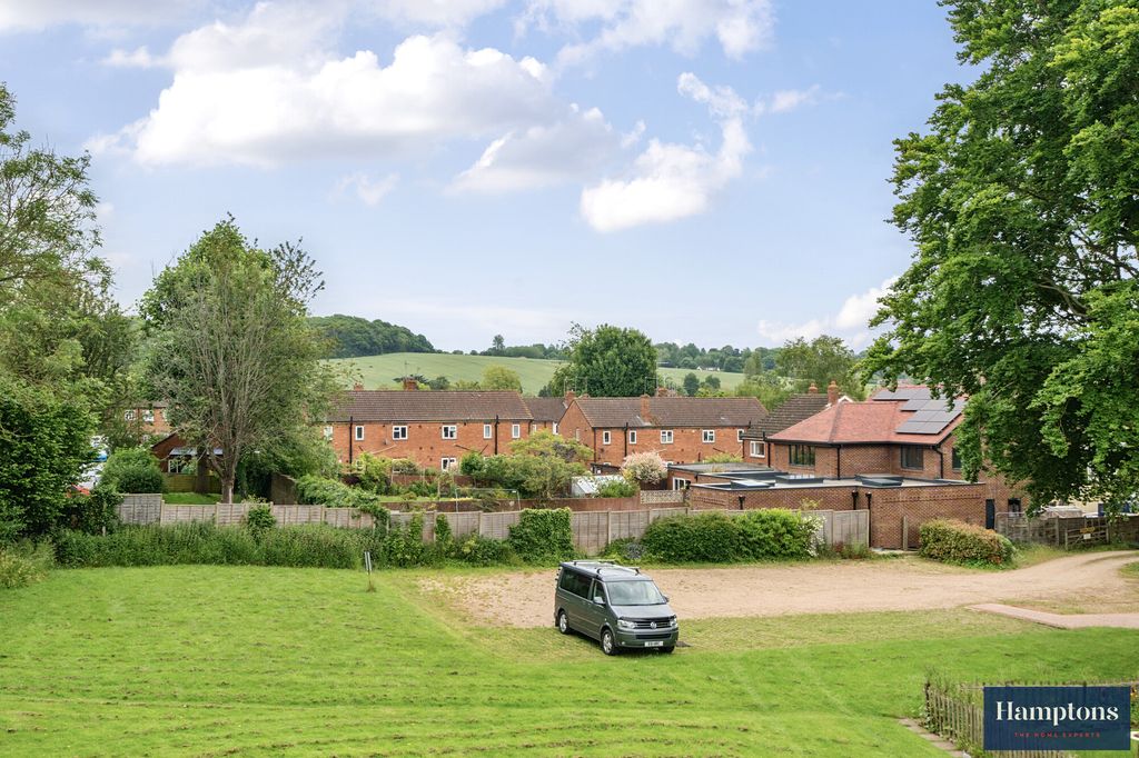 Additional image 8 of 3 bed flat for saleWhielden Street, Amersham HP7