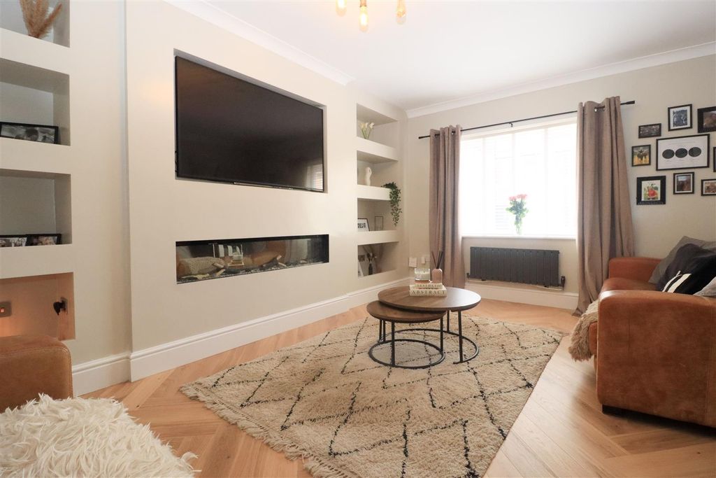 Additional image 2 of 6 bed detached house for saleBelfry Close, Ashington NE63