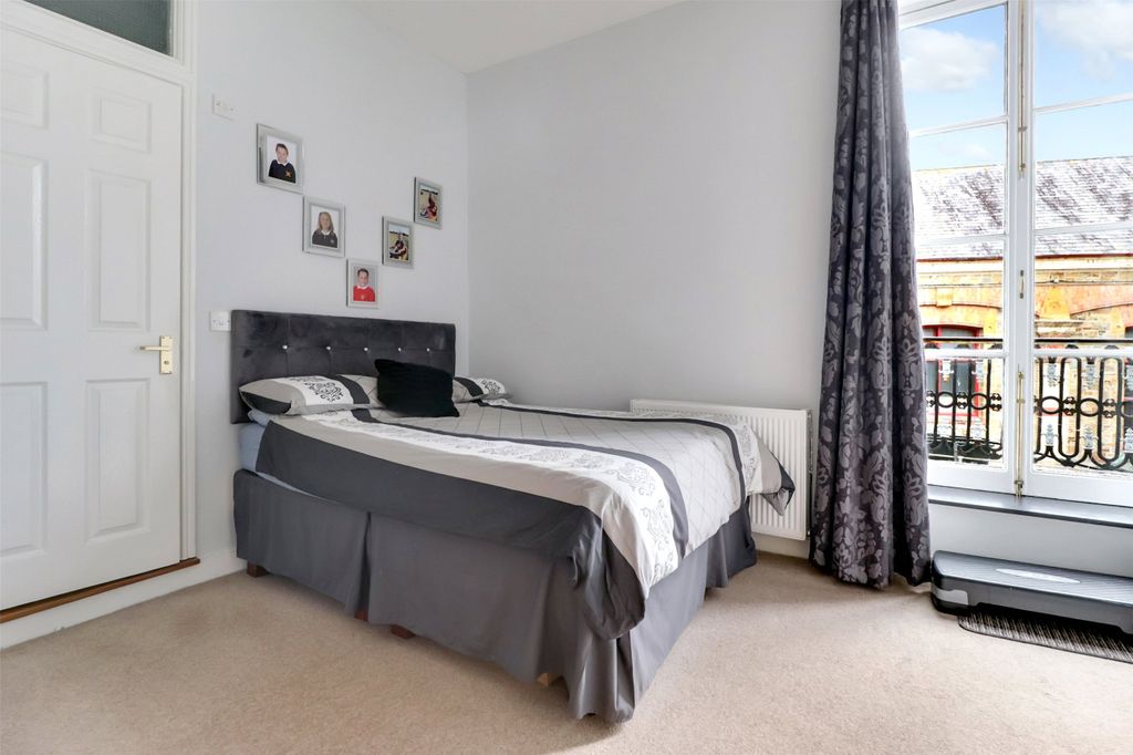 Additional image 10 of 2 bed flat for saleMarket Place, Bideford, Devon EX39