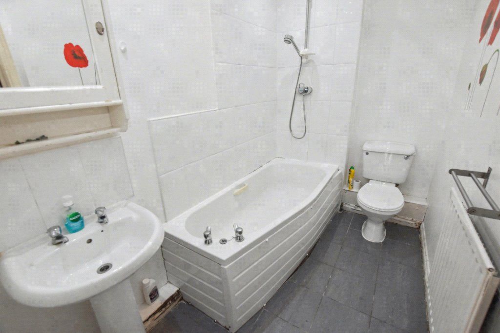 Additional image 10 of 2 bed flat for saleTavistock Mews, Leeds, West Yorkshire LS12