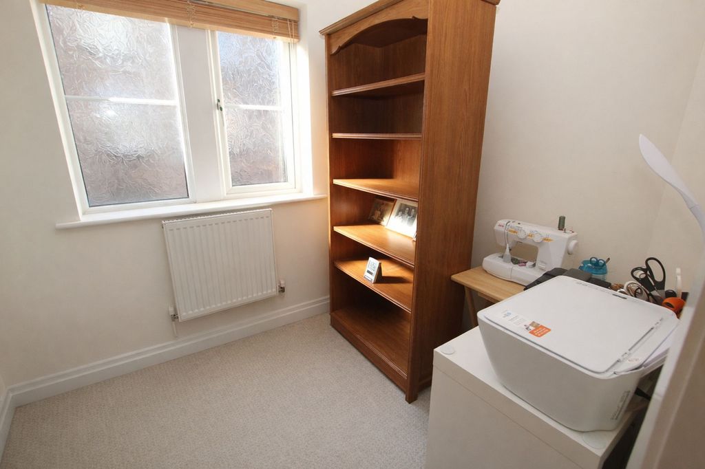 Additional image 10 of 3 bed flat for saleOxford Street, Todmorden OL14