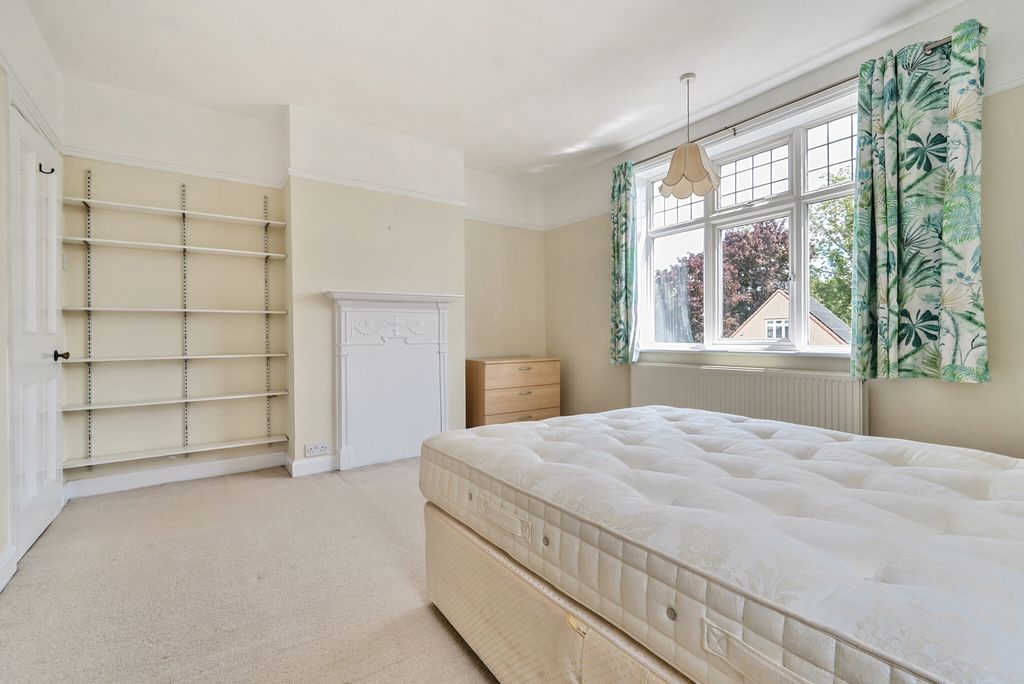 Additional image 11 of 6 bed detached house for saleNorthcourt Avenue, Reading, Berkshire RG2