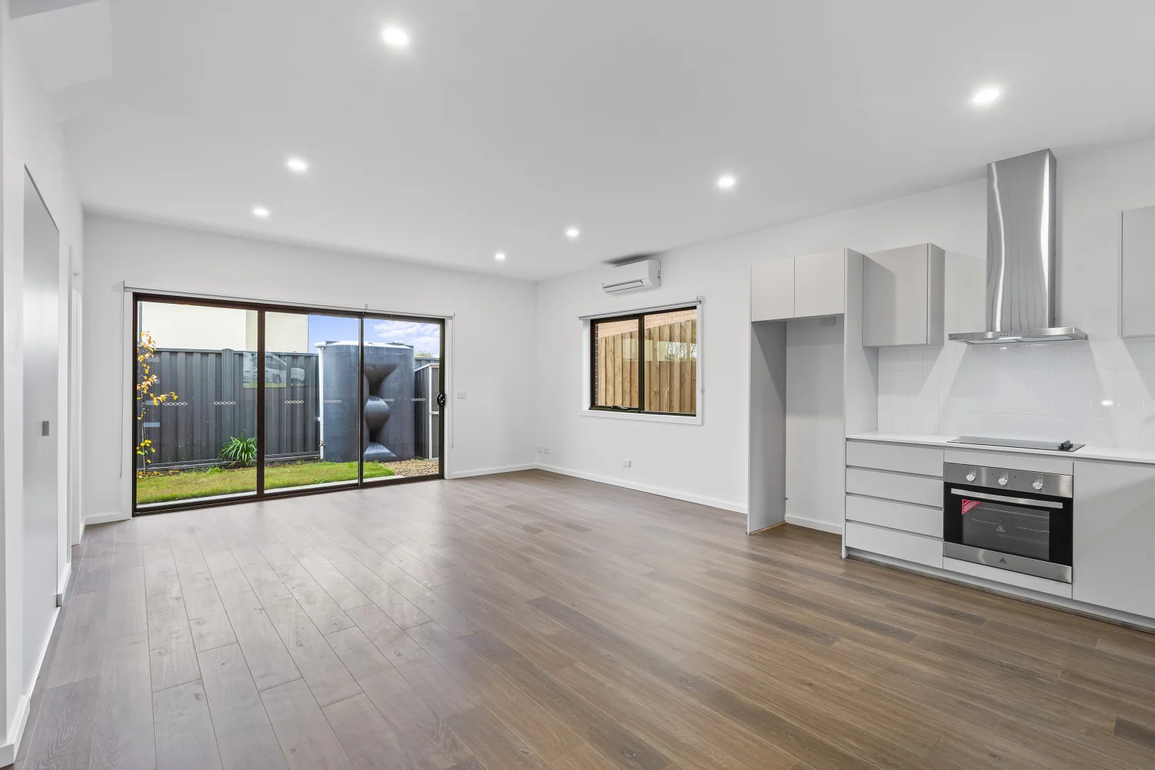 4/25 Talgarno Street, Broadmeadows VIC 3047 photo 4