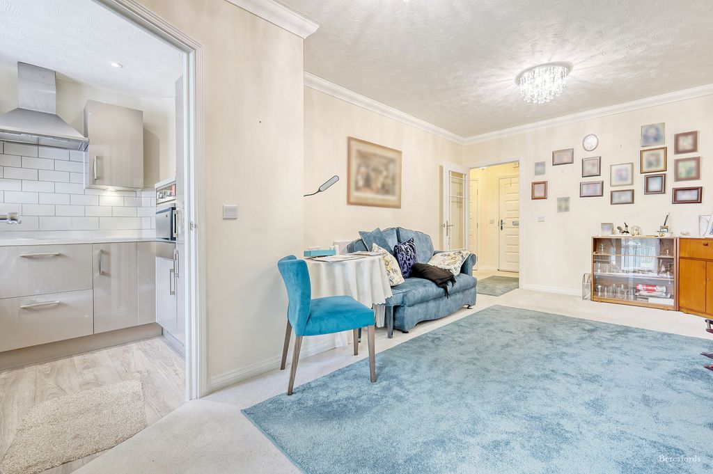 Additional image 11 of 1 bed flat for saleLaindon Road, Billericay CM12