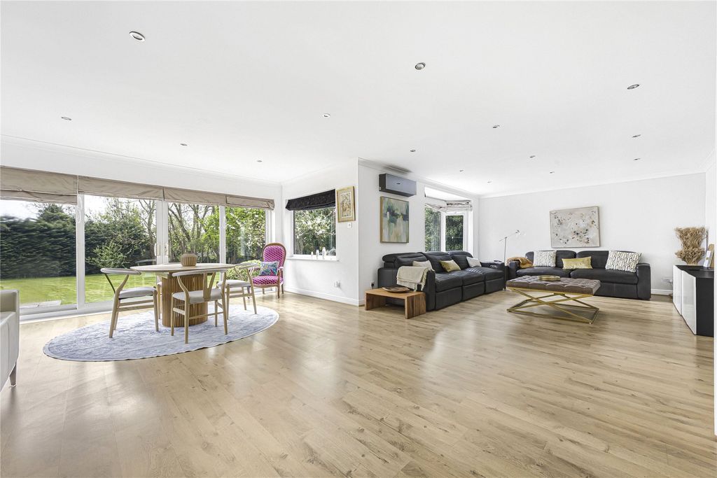 Additional image 2 of 7 bed detached house for saleOakside Way, Shinfield, Reading, Berkshire RG2