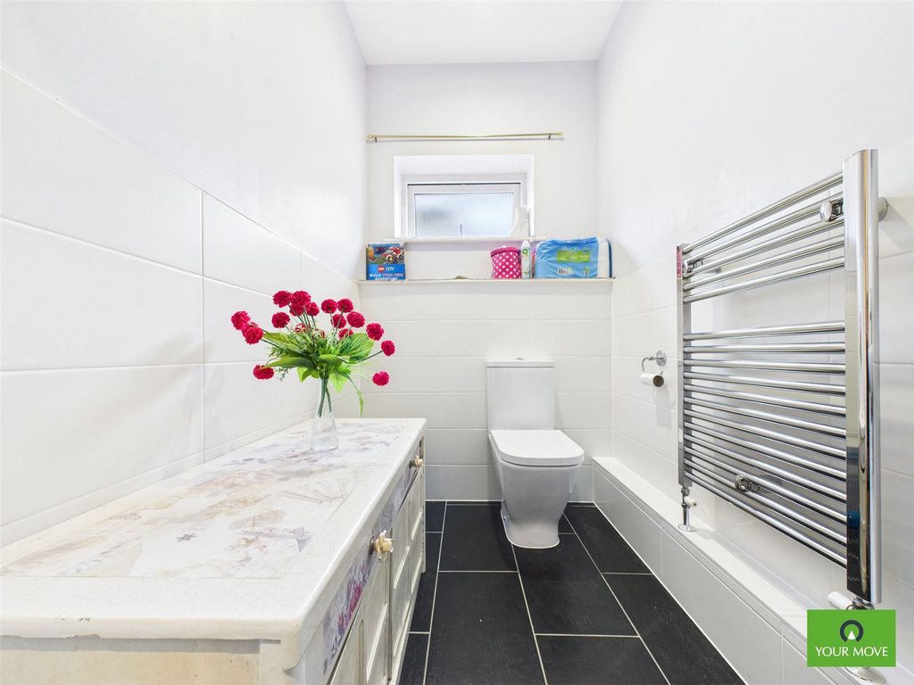 Additional image 11 of 3 bed flat for saleVestry Court, 2, Bournebrook Grove, Romford RM7