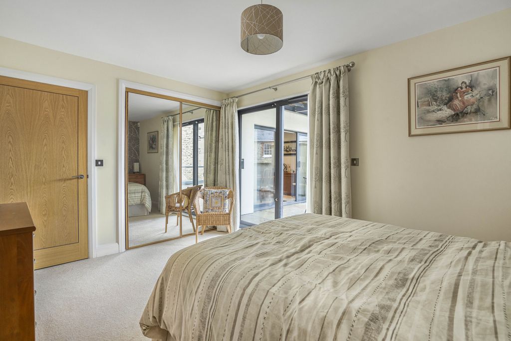 Additional image 5 of 2 bed flat for saleThe Old Gaol, Abingdon OX14