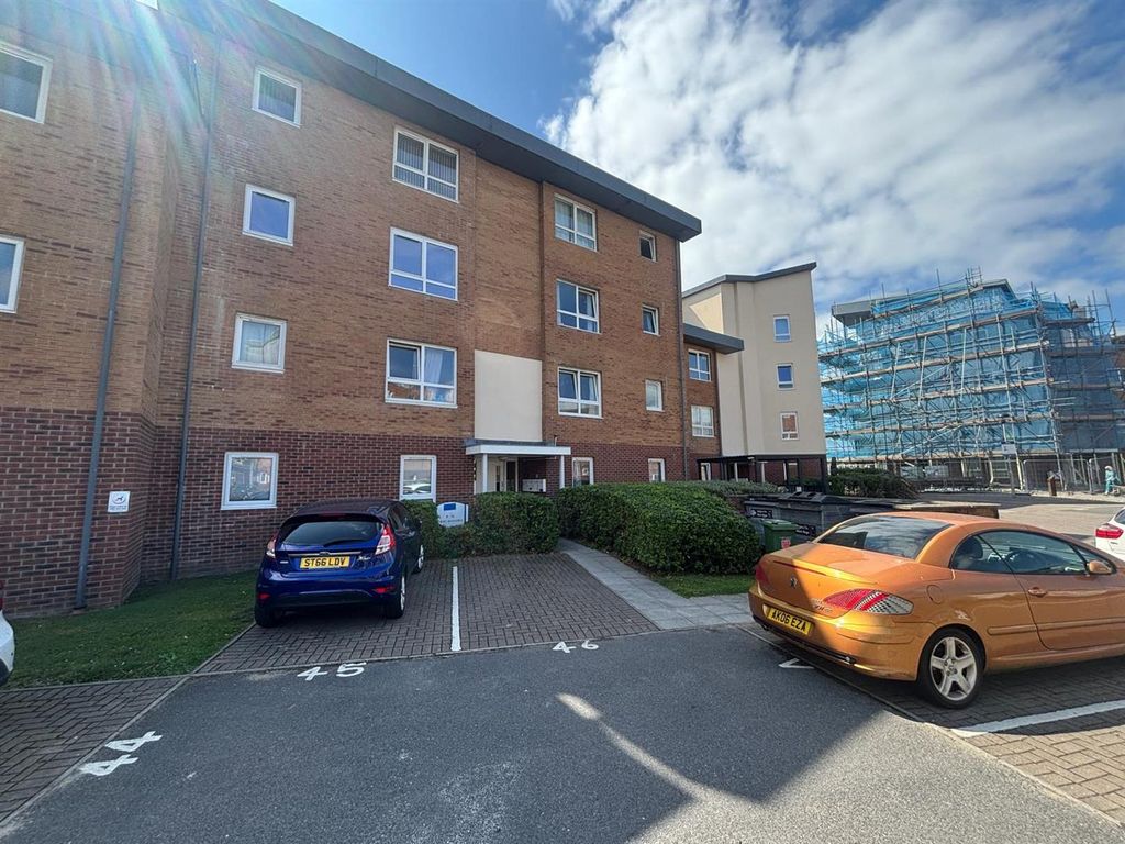 Additional image 15 of 2 bed flat for salePentre Doc Y Gogledd, Llanelli SA15