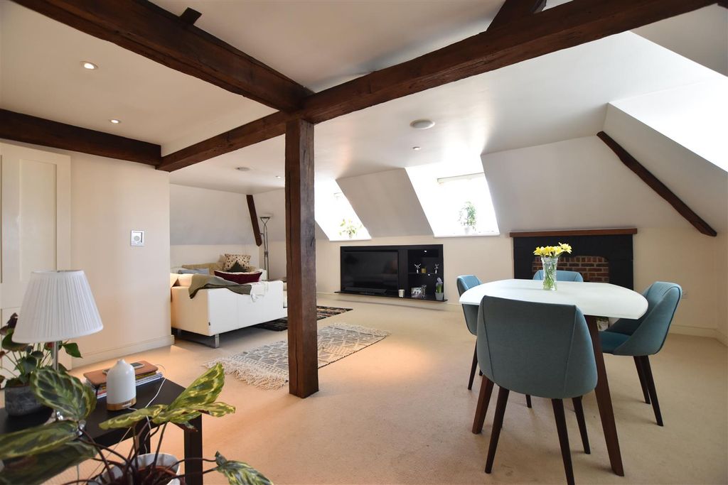 Additional image 4 of 3 bed flat for saleParkers Lane, Ashtead KT21