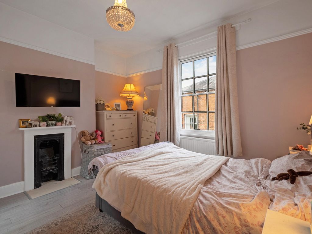 Additional image 16 of 4 bed semi-detached house for saleKimbolton Road Bedford, Bedfordshire MK40