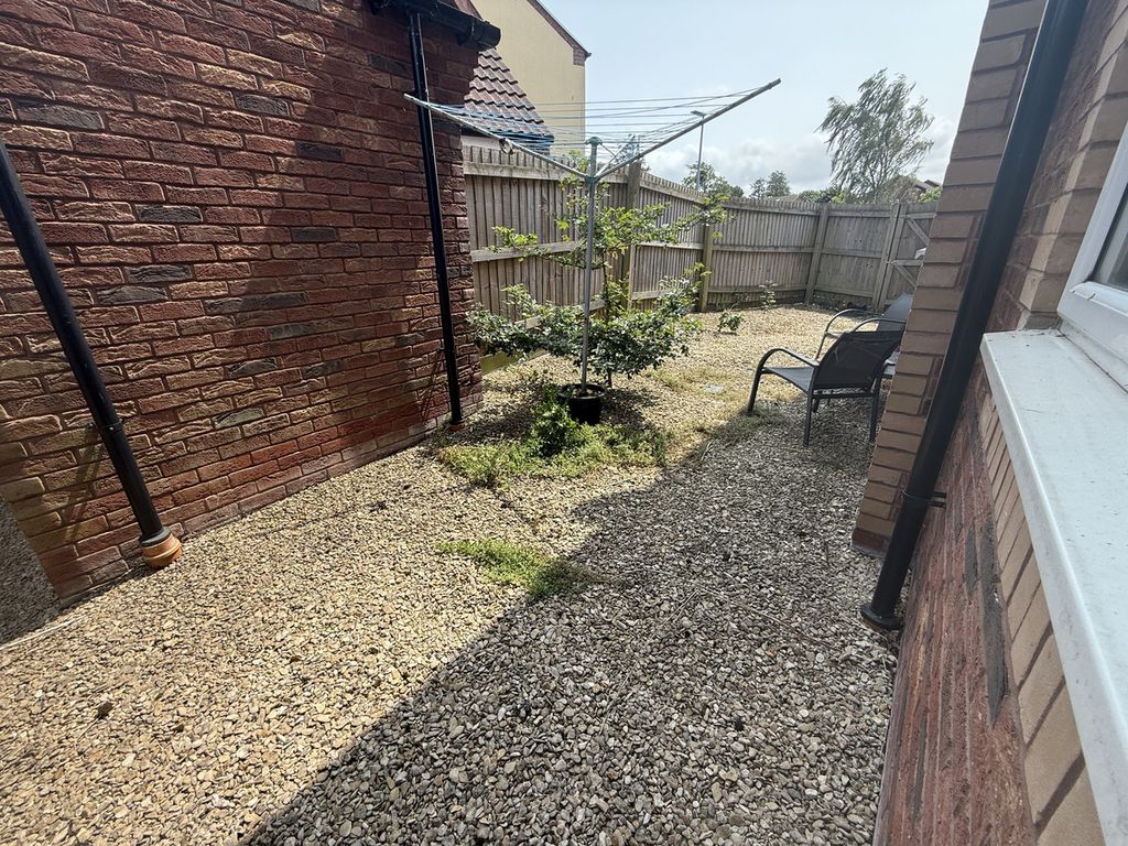 Additional image 8 of 1 bed flat for saleFox Close, Thornbury BS35