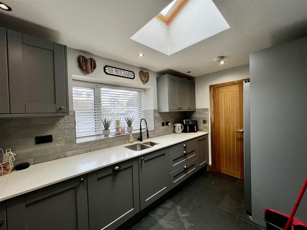 Additional image 8 of 3 bed detached house for saleCwmfferws Road, Tycroes, Ammanford SA18